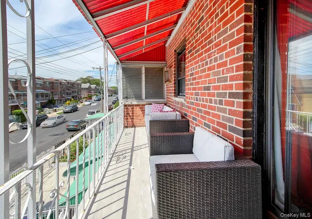 Homes for sale in New York, NY | 4016 Wilder Ave, New York, NY 10466 | MLS# 826419