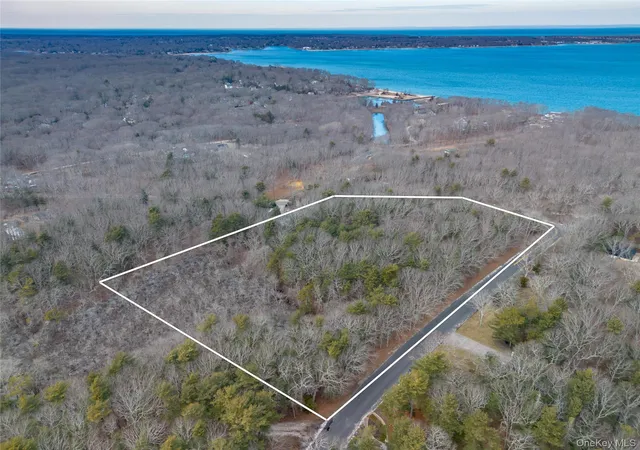 3rd image of 11200 N Bayview Rd, Southold, NY 11971 | MLS# 827387