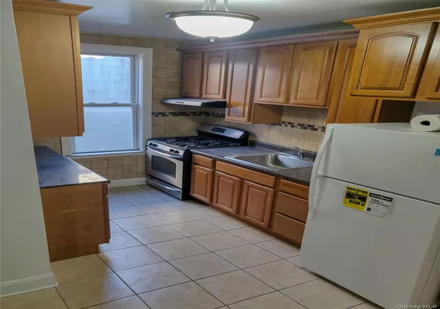 Photo 4 of Single family home for sale at 41-43 49 Street, Sunnyside, NY 11104 | MLS# 827558 | Listing updated on 2025-08-30