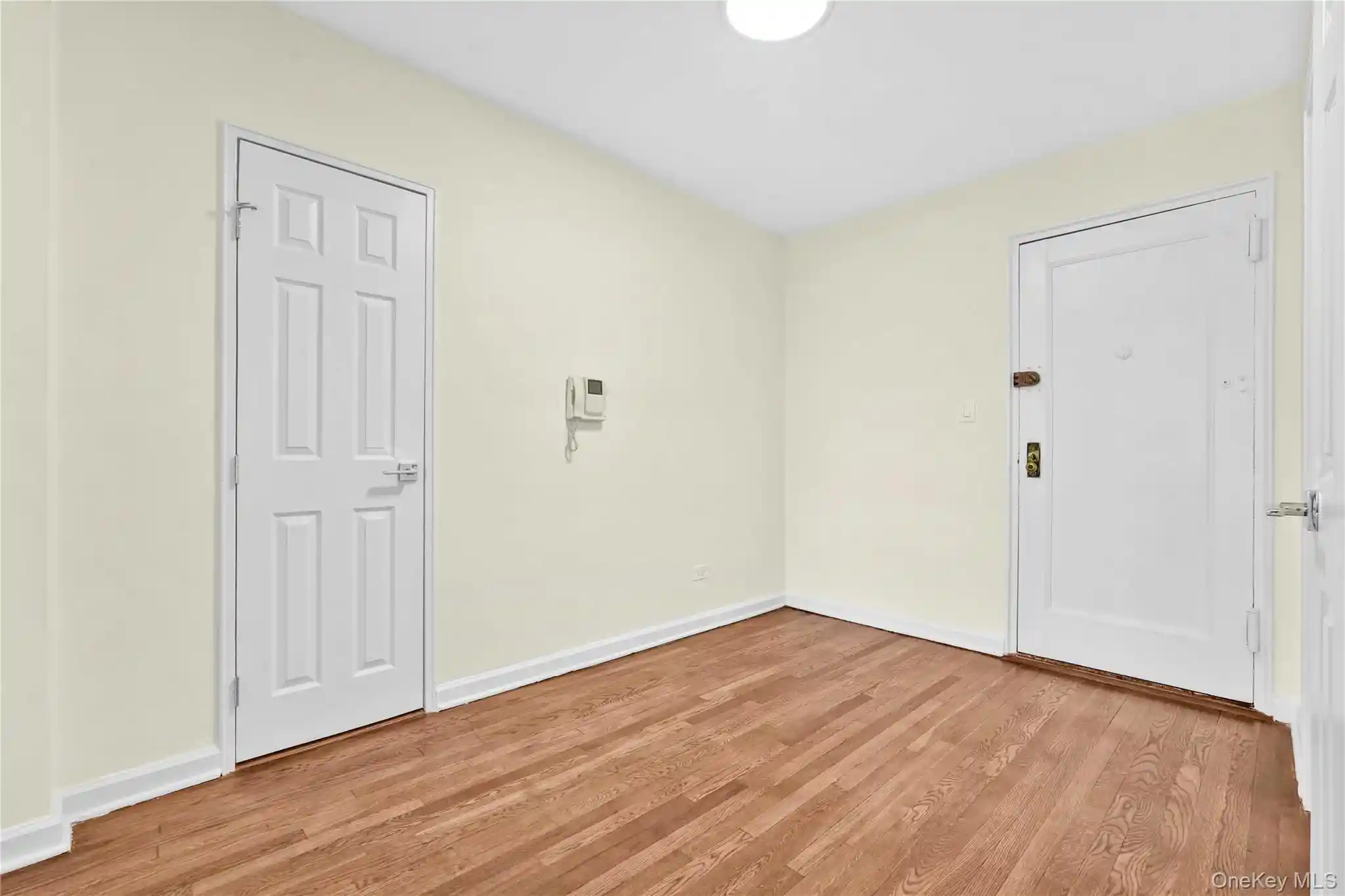 Listing Photo 2 - Condo for sale in 10 E 43Rd St located at 10 E 43Rd St, New York, NY 11203 - Unit #4K