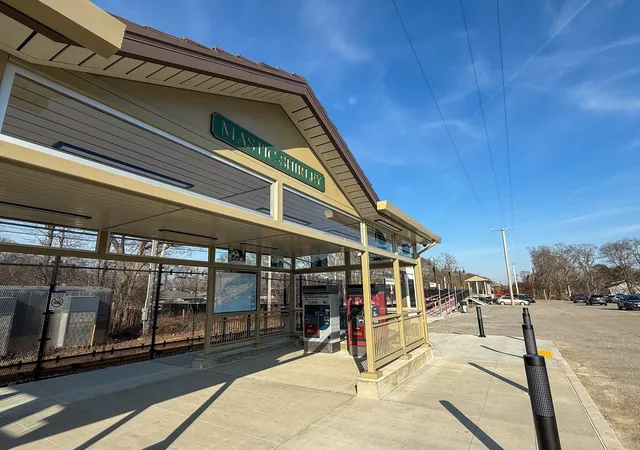 15th image of 181 William Floyd Pkwy, Brookhaven, NY 11967 | MLS# 828502
