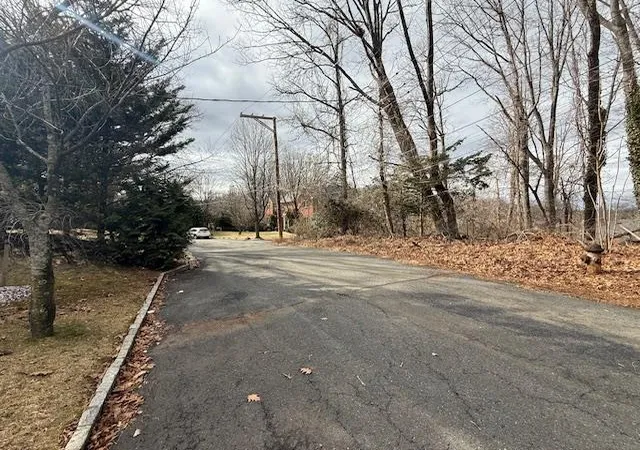 3rd image of 25 Coverly Ave, Staten Island, NY 10301 | MLS# 832119