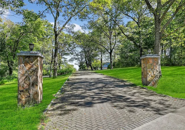 Photo 3 of Single family home for sale at 15 Curran Dr, Greenville, NY 12771 | MLS# 832434 | Listing updated on 2026-09-23