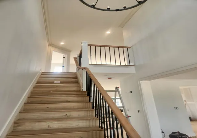 5th image of 39 Leewater Ave, Massapequa, NY 11758 | MLS# 832569
