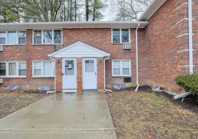 Condominium at 2710 South Rd #A8, Poughkeepsie, NY 12601 | MLS# 832689 | | Sold on 2025-05-27
