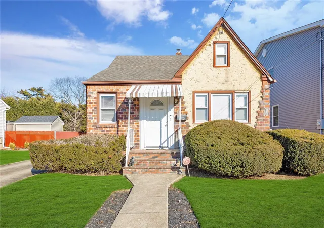 Single Family Residence at 104 Maeder Ave, Merrick, NY 11566 | MLS# 833579 | | Sold on 2025-05-21