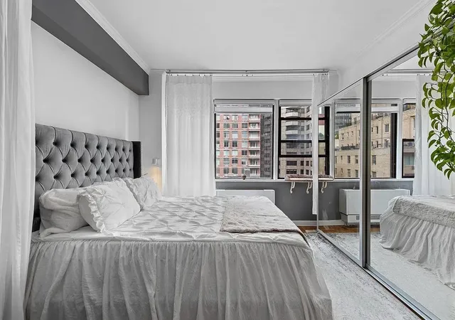 Photo 2 of Sale Pending at 240 46 East #10E, New York, NY 10017 | MLS# 835345 | Listing updated on 2025-10-07
