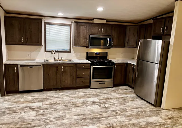 Photo 2 of Manufactured home for sale at 20 Shore Ln, Bloomingburg, NY 12721 | MLS# 836730 | Listing updated on 2026-09-29