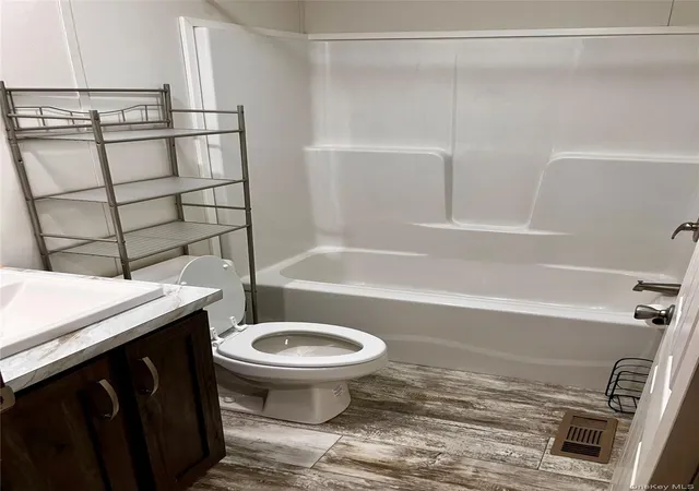Photo 4 of Manufactured home for sale at 20 Shore Ln, Bloomingburg, NY 12721 | MLS# 836730 | Listing updated on 2026-10-14