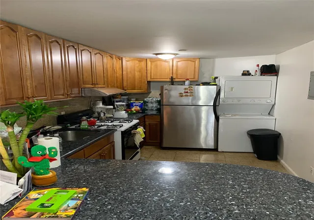 3rd image of 31-22 Union St, New York, NY 11354