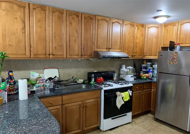 4th image of 31-22 Union St, New York, NY 11354