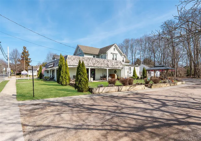 5th image of 13100 Main Rd, Mattituck, NY 11952 | MLS# 837910