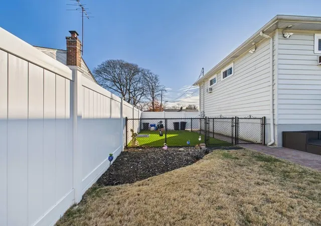 4th image of 48 Whittier Ave, North Babylon, NY 11703 | MLS# 838011