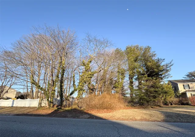 25th image of Lincoln Ave, Sayville, NY 11782 | MLS# 838267