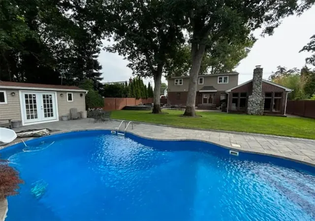 Single family home for sale at 396 Chestnut Ave, East Meadow, NY 11554 | MLS# 838362 | Listing updated on 2025-05-31