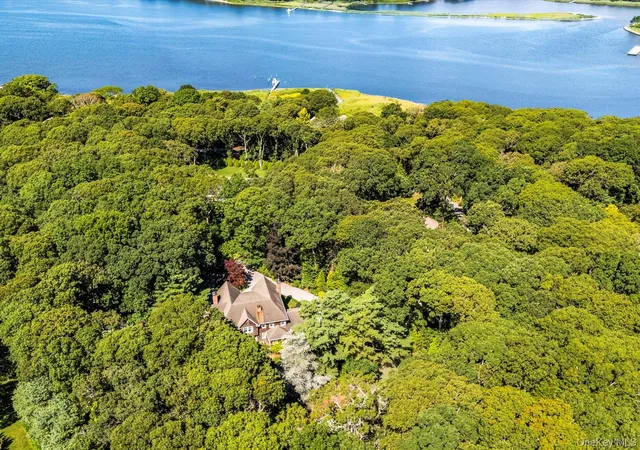38th image of 53 Cedar Ln W, Southampton, NY 11960 | MLS# 838826