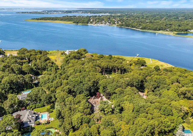 4th image of 53 Cedar Ln W, Southampton, NY 11960 | MLS# 838826