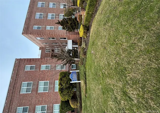 20th image of 194 Smith St #3P, Hempstead, NY 11520 | MLS# 839068