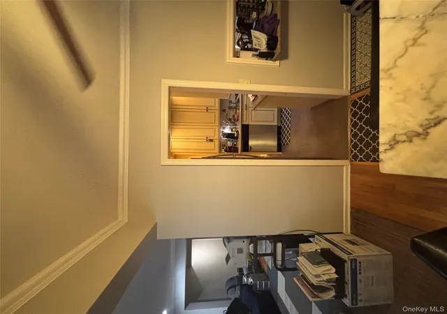 4th image of 194 Smith St #3P, Hempstead, NY 11520 | MLS# 839068