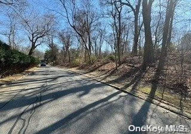 5th image of Seacrest Dr, Huntington, NY 11743 | MLS# 839482
