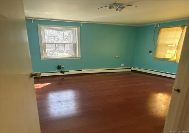 5th image of 122 Finucane Pl, Hempstead, NY 11598 | MLS# 839753