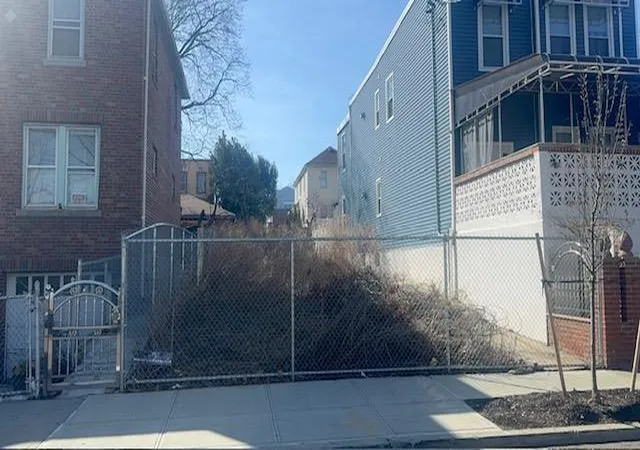 6th image of 2162 Story Ave, Bronx, NY 10473 | MLS# 840329