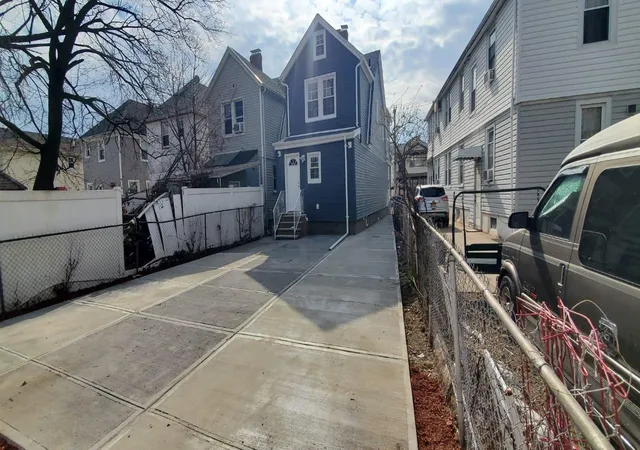 22nd image of 105 13 171st St, Jamaica, NY 11433 | MLS# 841244