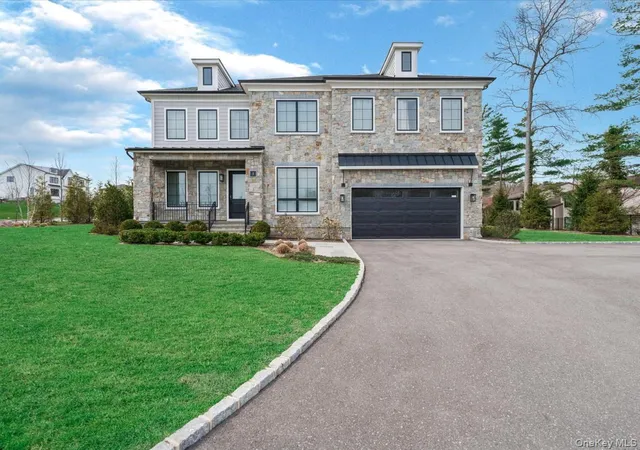 Condo for sale at 1 Sequoia Cir, Manhasset, NY 11030 | MLS# 841277 | Listing updated on 2026-05-01