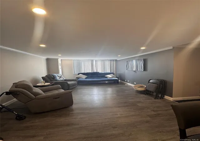 Photo 2 of Sale Pending at 269 10 Grand Central Parkway #2C, Floral Park, NY 11005 | MLS# 841775 | Listing updated on 2026-02-04