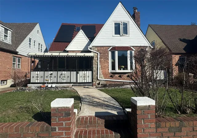 Photo 2 of Sale Pending at 11583 220th Street, Cambria Heights, NY 11411 | MLS# 841875 | Listing updated on 2025-05-13