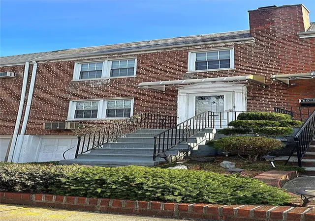 Photo 2 of Sale Pending at 6957 197th Street, Fresh Meadows, NY 11365 | MLS# 841886 | Listing updated on 2025-08-09