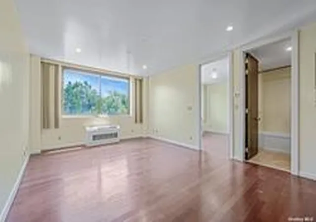 Condo for sale at 31-32 Union St #4C, Flushing, NY 11354 | MLS# 841939 | Listing updated on 2025-07-10