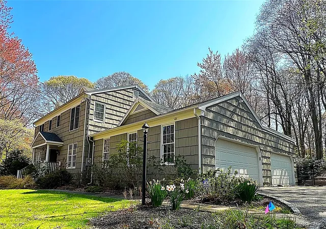 2nd image of 39 Cliff Rd, Port Jefferson, NY 11777 | MLS# 842068