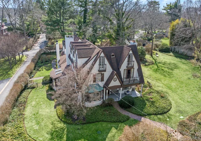 4th image of 3 Wincoma Dr, Huntington, NY 11743 | MLS# 842578