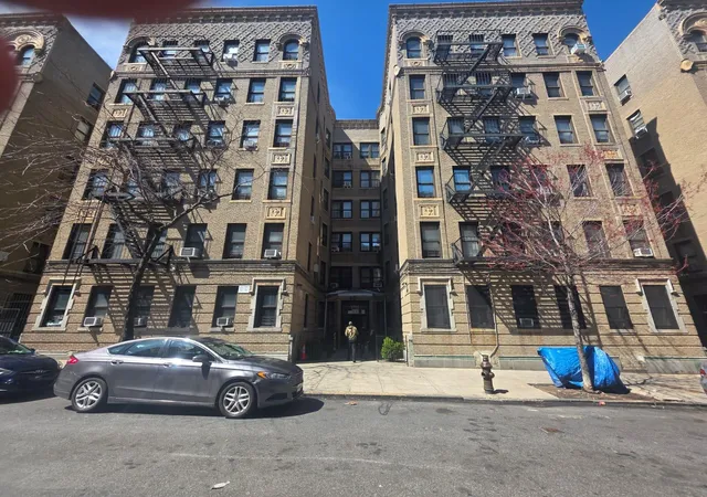 House for sale at 1711 Davidson Ave #1N, Bronx, NY 10453 | MLS# 843700 | Listing updated on 2025-11-29