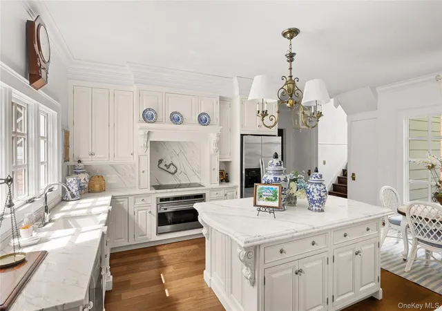 5th image of 10 Pine Path, Port Jefferson, NY 11777 | MLS# 843812