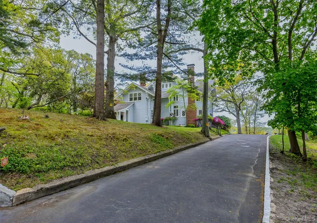 49th image of 10 Pine Path, Port Jefferson, NY 11777 | MLS# 843812