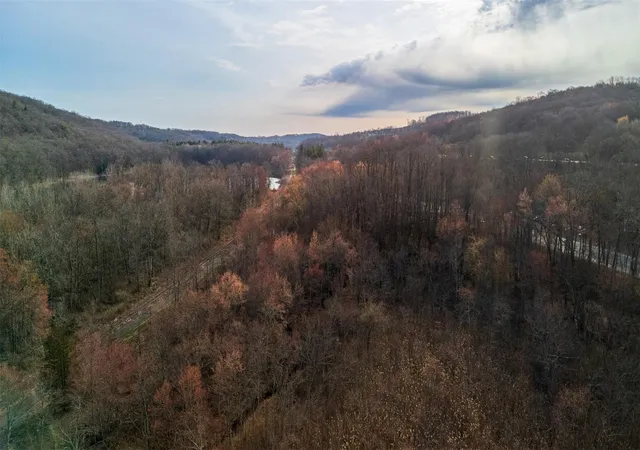 5th image of 3918 Danbury Rd, Southeast, NY 10509 | MLS# 844690
