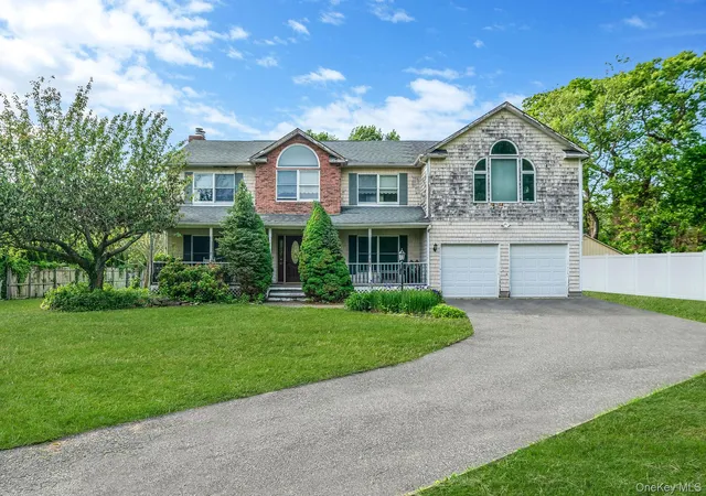 Single family home for sale at 25 Locust Ln, Brookhaven, NY 11764 | MLS# 844981