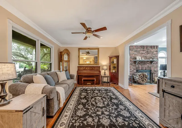 Photo 3 of Single family home for sale at 25 Locust Ln, Brookhaven, NY 11764 | MLS# 844981 | Listing updated on 2026-10-06