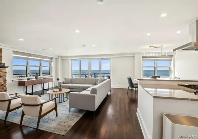 3rd image of 26 W Broadway, Hempstead, NY 11561