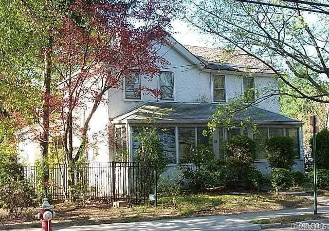 3rd image of 58 64 Steamboat Rd, Great Neck, NY 11024 | MLS# 846340