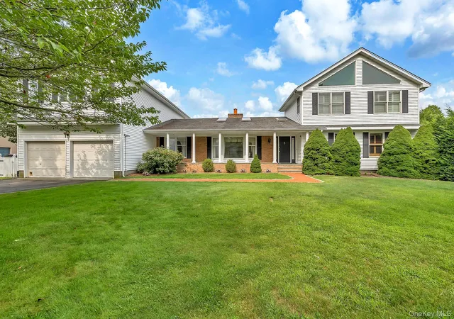 2nd image of 20 Oak Ln, Southampton, NY 11946 | MLS# 847747