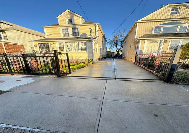 4th image of 167-16 118Th Ave Ave, Jamaica, NY 11434 | MLS# 848433