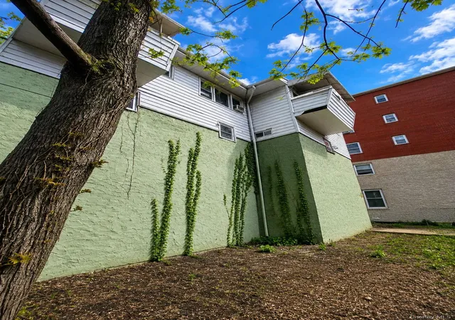 Listing Photo 4 - Condo for sale in building located at 3650 Waldo Ave, New York, NY 10463