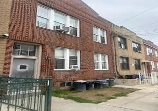 Photo 2 of Sale Pending at 1914 Holland Ave, Bronx, NY 10462 | MLS# 849867 | Listing updated on 2025-08-22