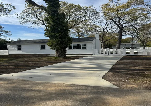 Photo 21 of Single family home for sale at 1 Pine Rd, Middle Island, NY 11953 | MLS# 850678 | Listing updated on 2026-06-20
