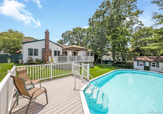 2nd image of 353 Thrift St, Islip, NY 11779 | MLS# 850738
