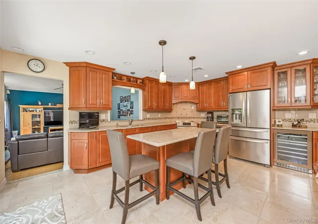 3rd image of 353 Thrift St, Islip, NY 11779 | MLS# 850738