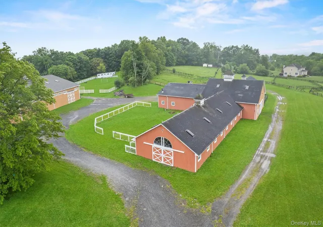 4th image of 173 Sarah Wells Trail, Campbell Hall, NY 10916 | MLS# 850779